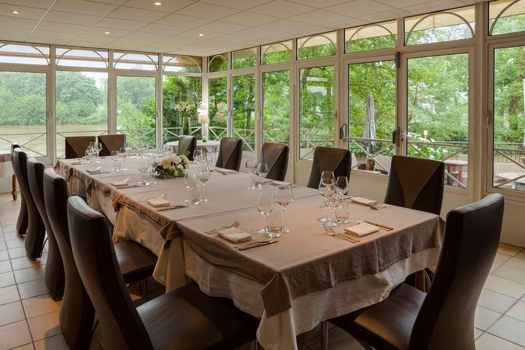 Le Germinal Hotel Cesson-Sévigné Étterem fotó